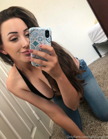 summerpirelli onlyfans naked porn