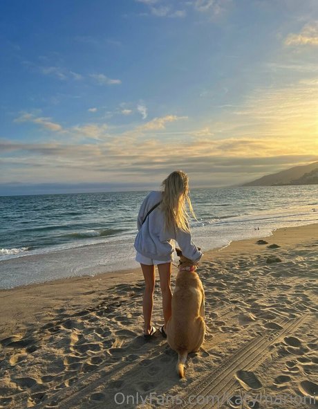 katymarioni onlyfans images