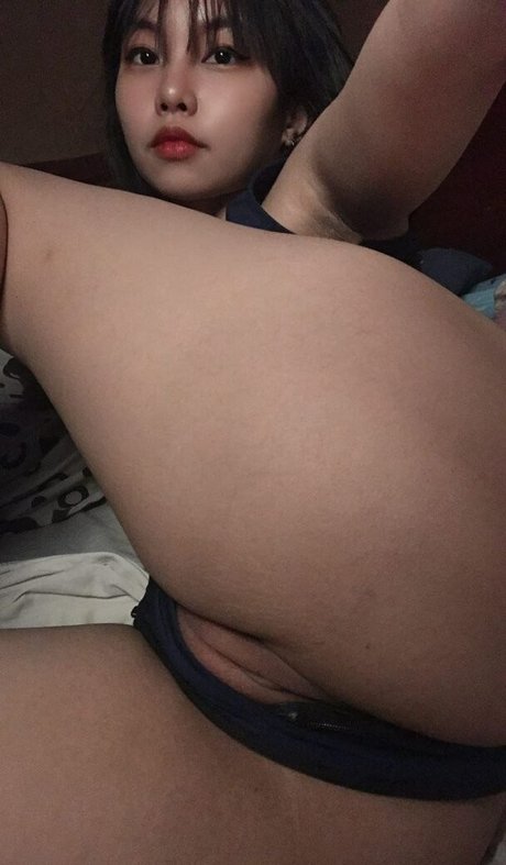 on1ashie nude on onlyfans