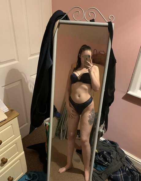 cara99xx nudes onlyfans leaks
