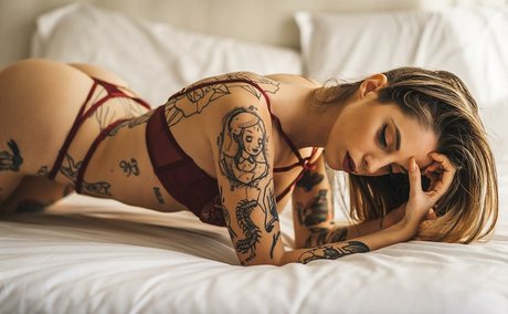 Brokenmirror__ onlyfans topless