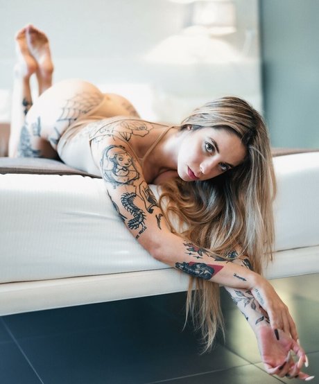 Brokenmirror__ Profile image