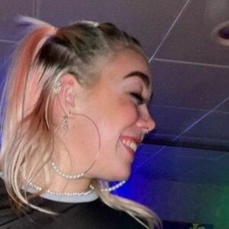 Kristjanavera only fans photos