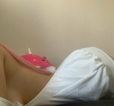 strawberrywolfgirl onlyfans leaks