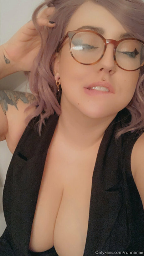 ronnimae onlyfans pic