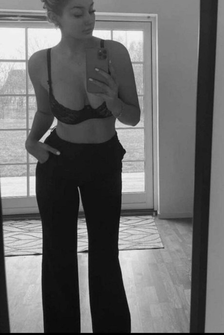 Roza Tas porn only fans