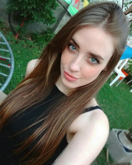 undressing onlyfans naked pic