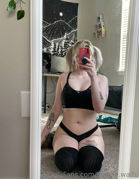 jisatsu waifu only fans nude leaks