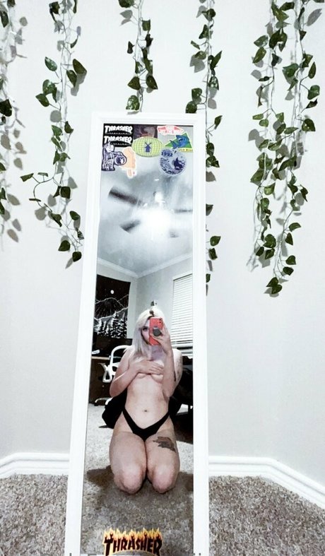 jisatsu waifu  slide