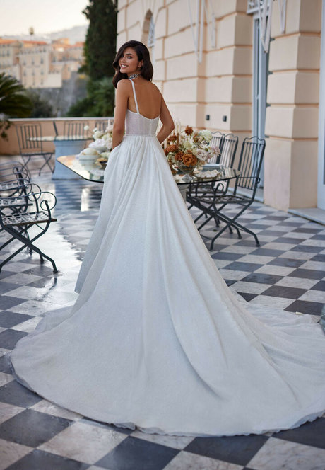 huge shemale onlyfans pornos portrayal