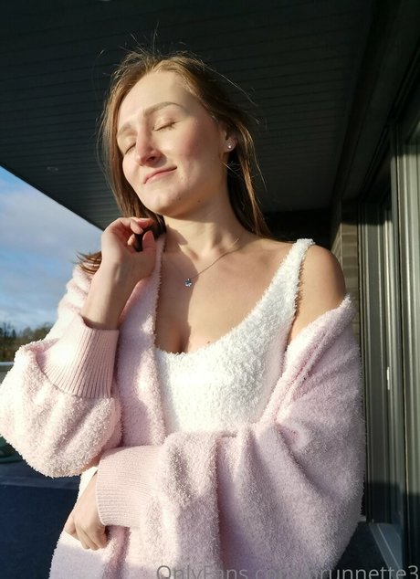 brunnette3 onlyfans archives