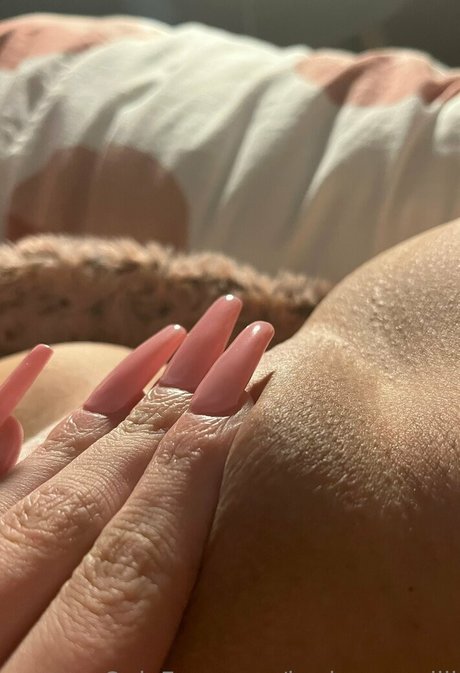 jordanangellll onlyfans pictures