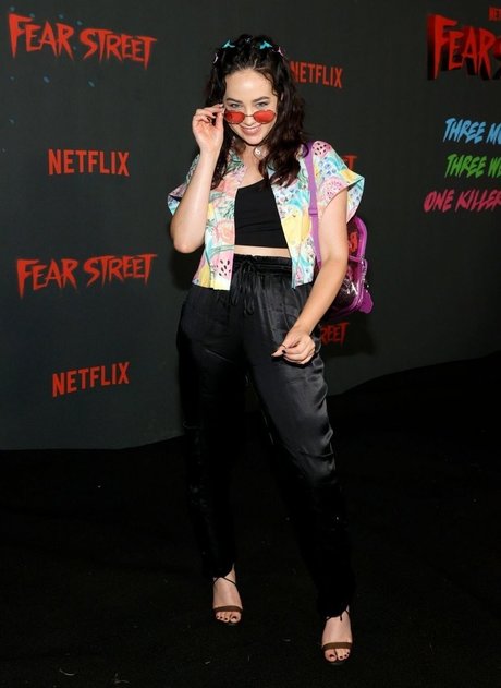 Mary Mouser leak onlyfans porn