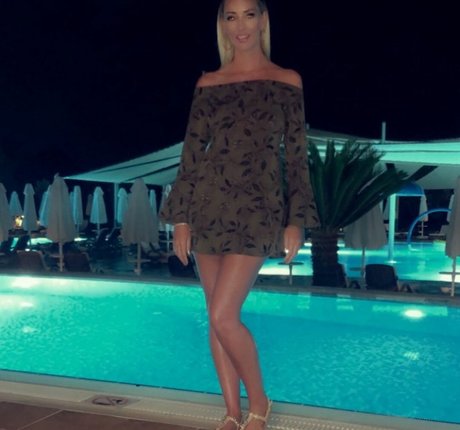 Lorna Gilly onlyfans model