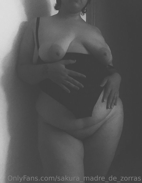 sa ku ra official only fans review