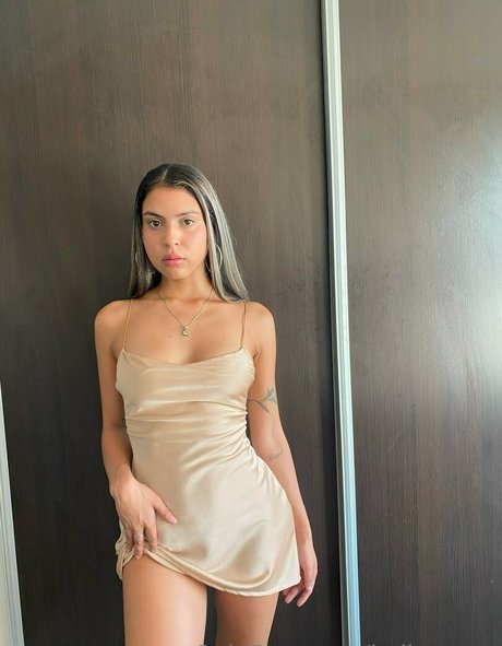 bellaray xo onlyfans leaked dirtyship