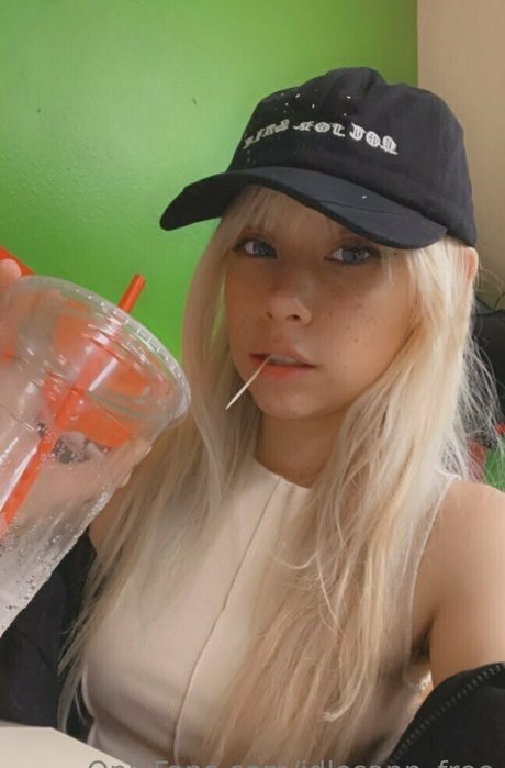 idlesann free naked on onlyfans