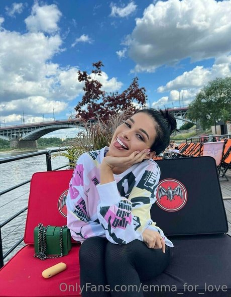 emma for love  img