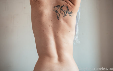 leavixx onlyfans boobs