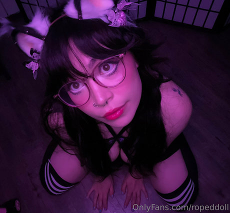 ropeddoll onlyfans pic