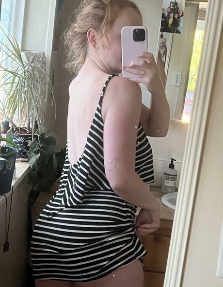 ivypearl42069 onlyfans content leaked