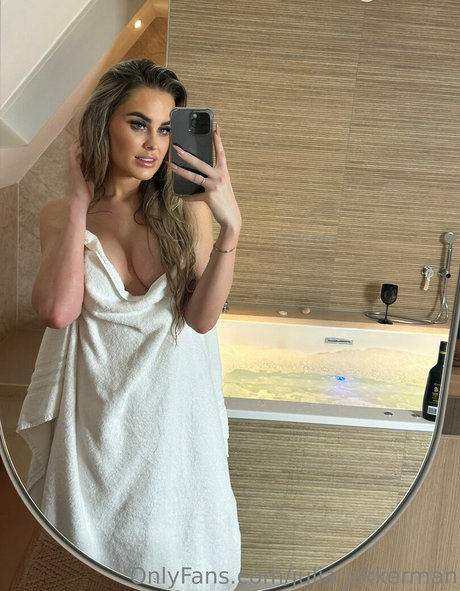 Julia Akkerman leaked onlyfans nude