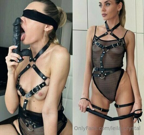 leila crystal naked onlyfans
