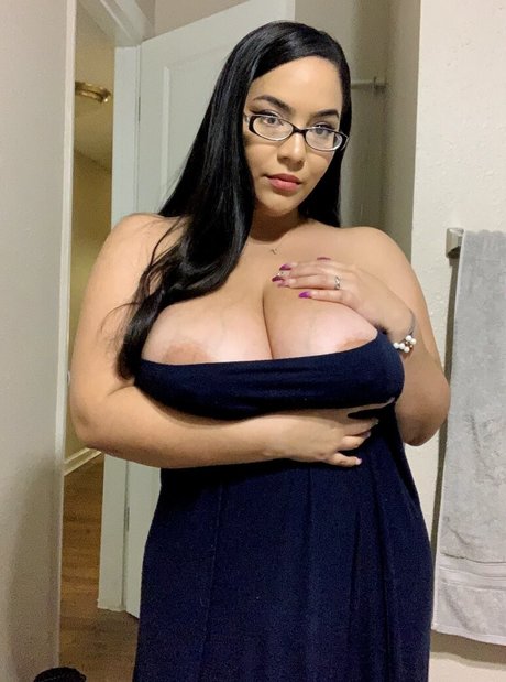 Jaki Senpai only fans naked