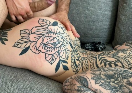 Awlivv onlyfans free