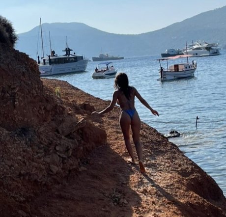 Laura Caraballo onlyfans leaked pics