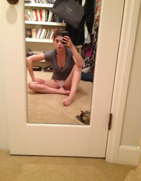 Lizzy Caplan leaked onlyfans sex tape