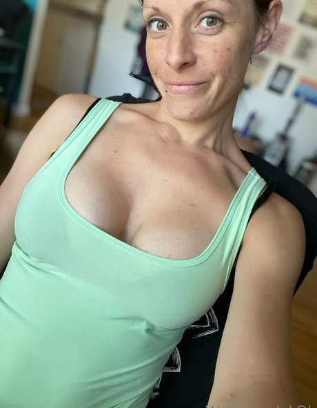 naughtyjeeper801f only fans pictures