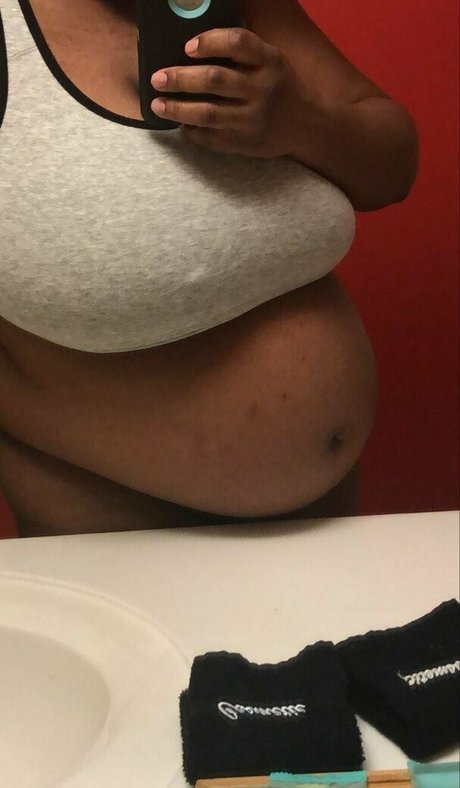 freakythickums only fans nude