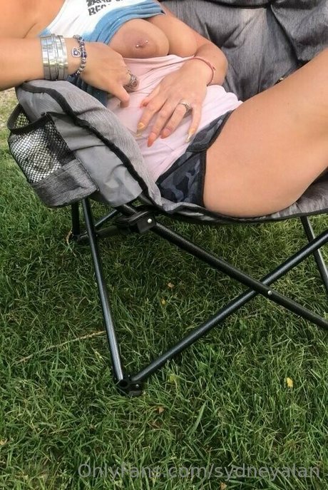 sydneyalan naked onlyfans