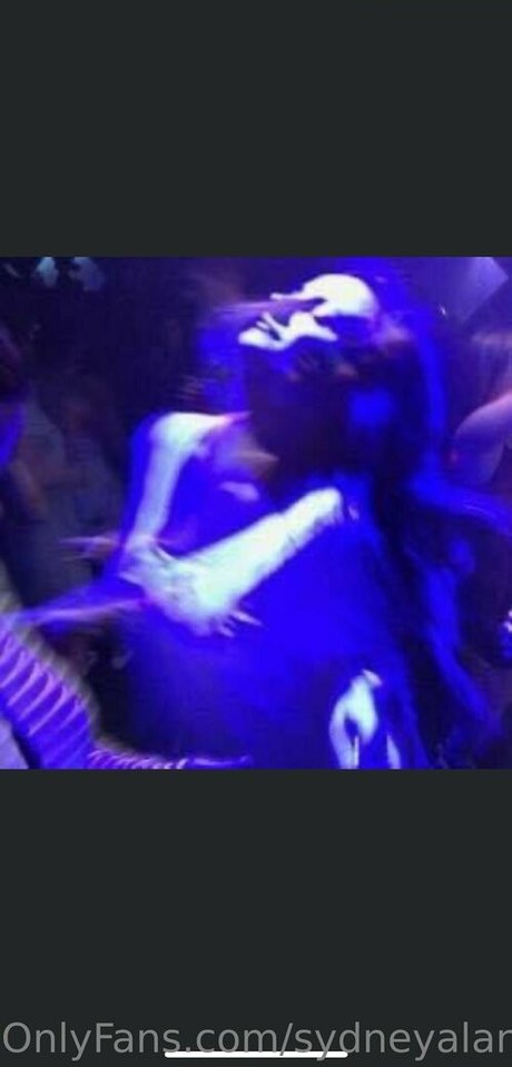 sydneyalan nude only fans leaks