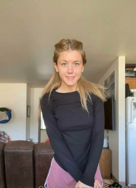 alexrusso18 onlyfans sextape leak