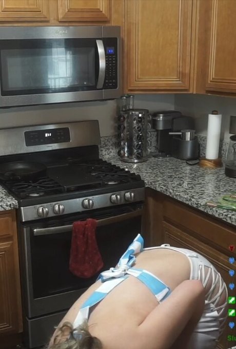 IceTokki onlyfans hot