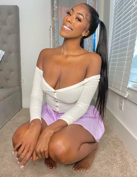 babygirlnaomii onlyfans leaj