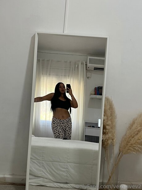 verolovev2 onlyfans sextape