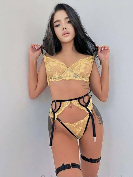 crln carolyn free onlyfans