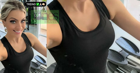 Renata Fan boobs onlyfans