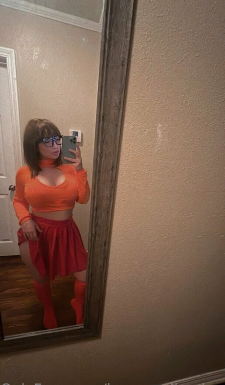 Angelina Deep naked onlyfans leaks