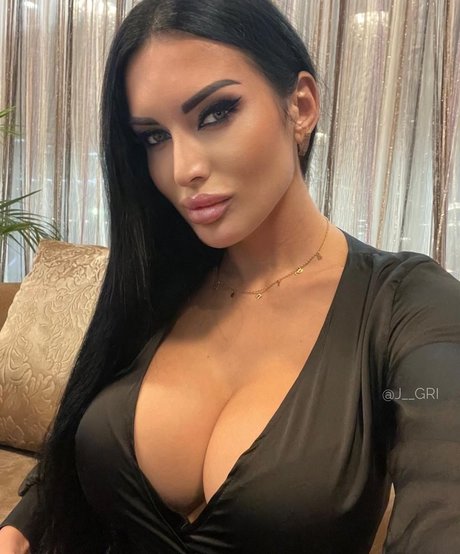 j__gri onlyfans model photo