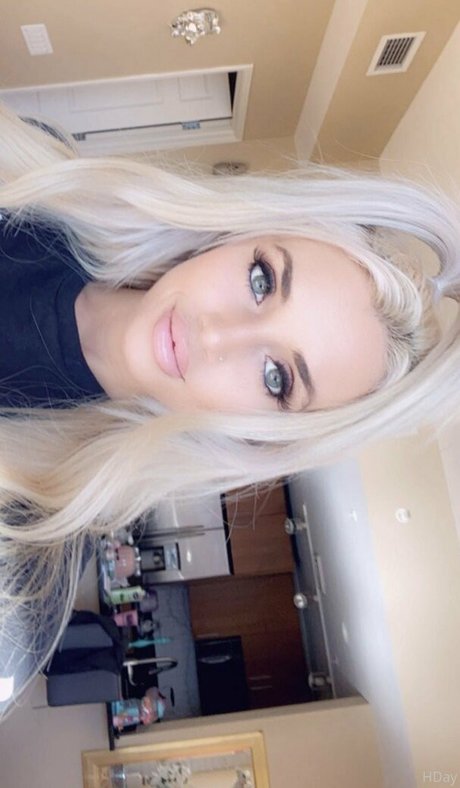 itshollyday onlyfans naked