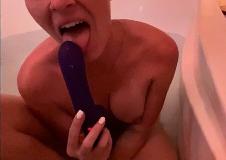 kmonogamishfree onlyfans leak nude