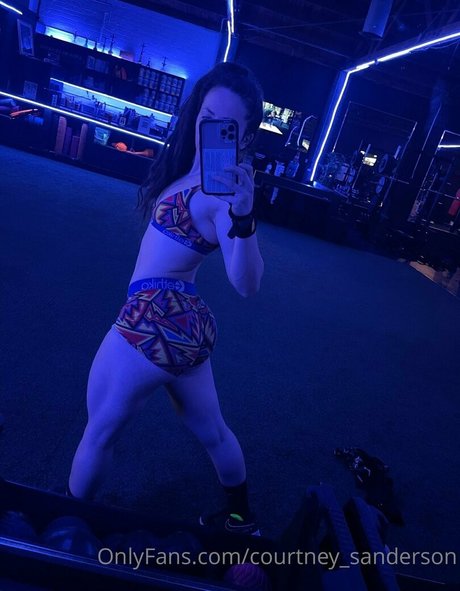 Courtney Sanderson onlyfans post