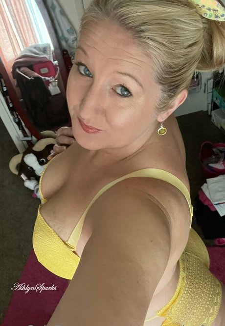 ashlynsparks free Profile image