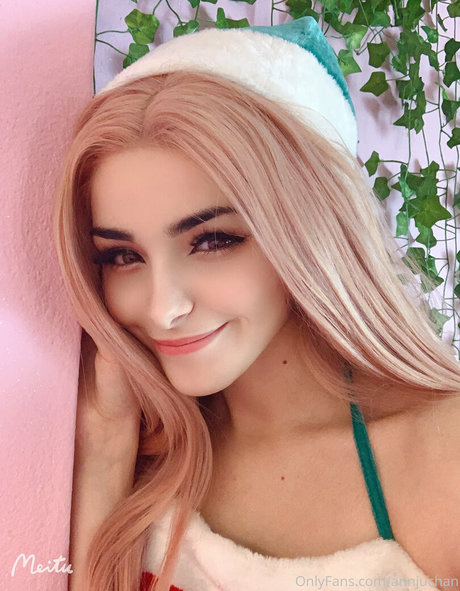 Annju Chan naked onlyfans pics