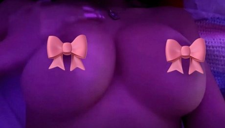 Savii only fans photos