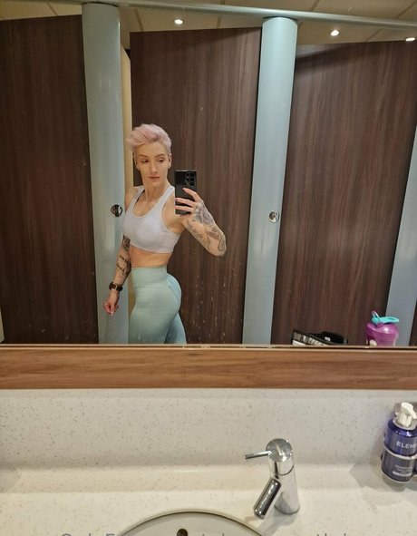 who on earth is anna onlyfans nude leaks